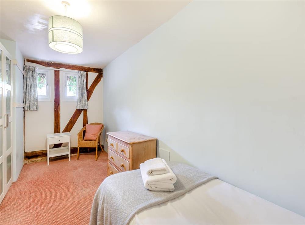 Single bedroom (photo 2) at Haywain in Ridgeway Cross, near Malvern, Herefordshire