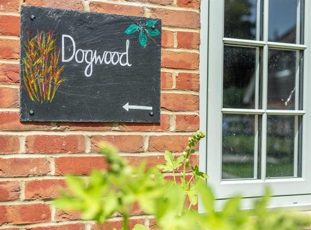 Fantastic dog friendly holiday home at Dogwood Cottage, 