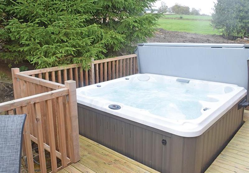 Hot tub in the Foxglove Lodge at Hazelhurst Lodges in Ashover, Derbyshire