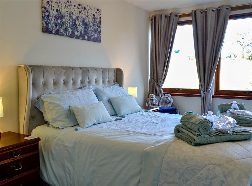 Delightful double bedroom at Hazelmere in Rattray, near Blairgowrie, Perthshire