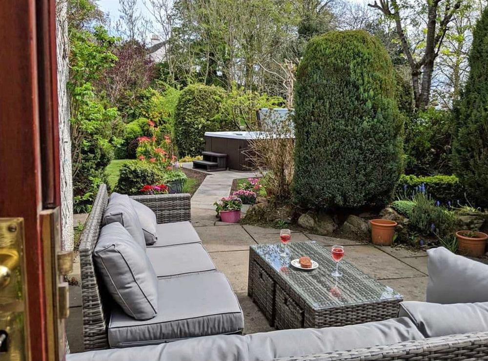 Wonderful garden with private hot tub at Hazelmere in Rattray, near Blairgowrie, Perthshire