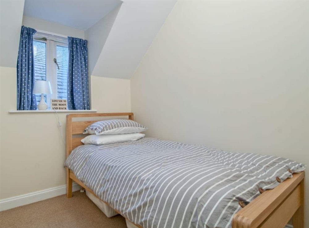 Single bedroom (photo 2) at Hazelmere in Somerford Keynes, near Cirencester, Gloucestershire