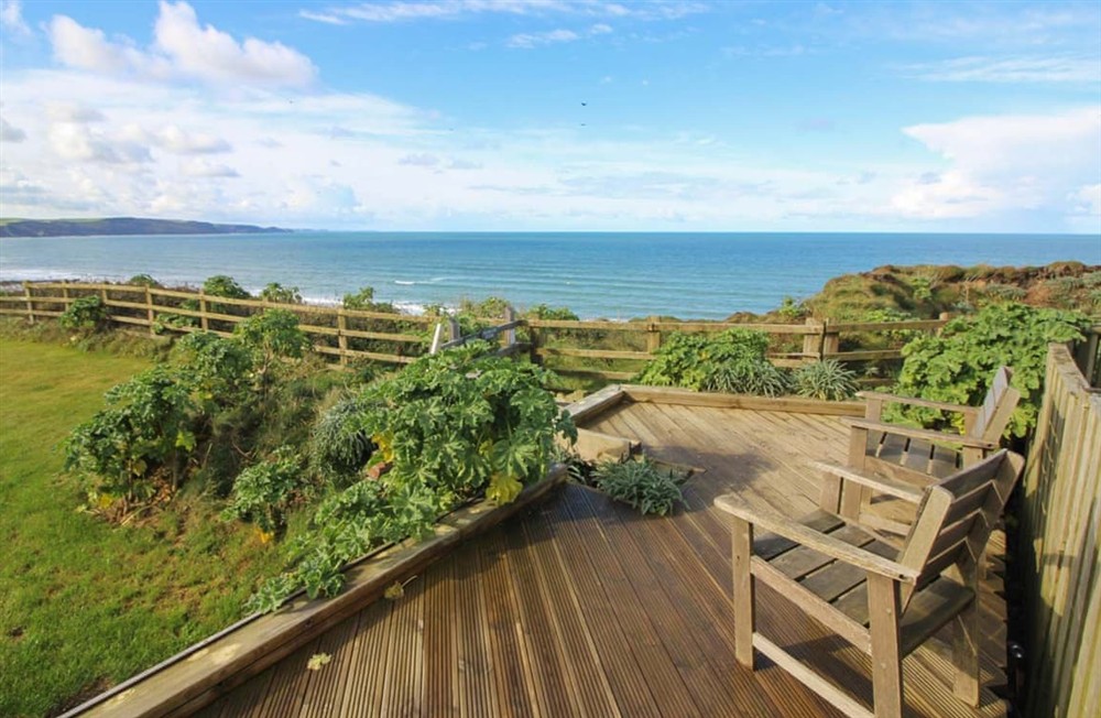 Decking at Headland Studio in Bude, Cornwall