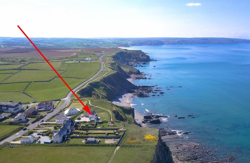 Outdoor area (photo 3) at Headland Studio in Bude, Cornwall