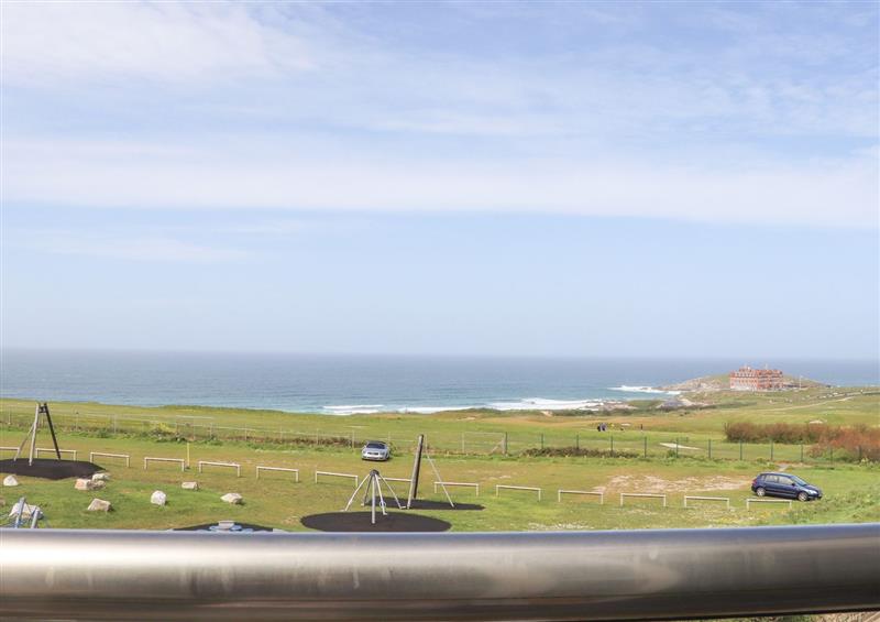 The setting of Headland View