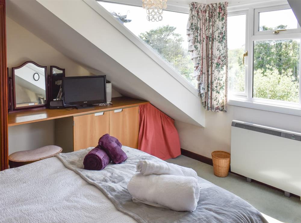 Double bedroom (photo 4) at Headlands Cottage in Coverack, Cornwall