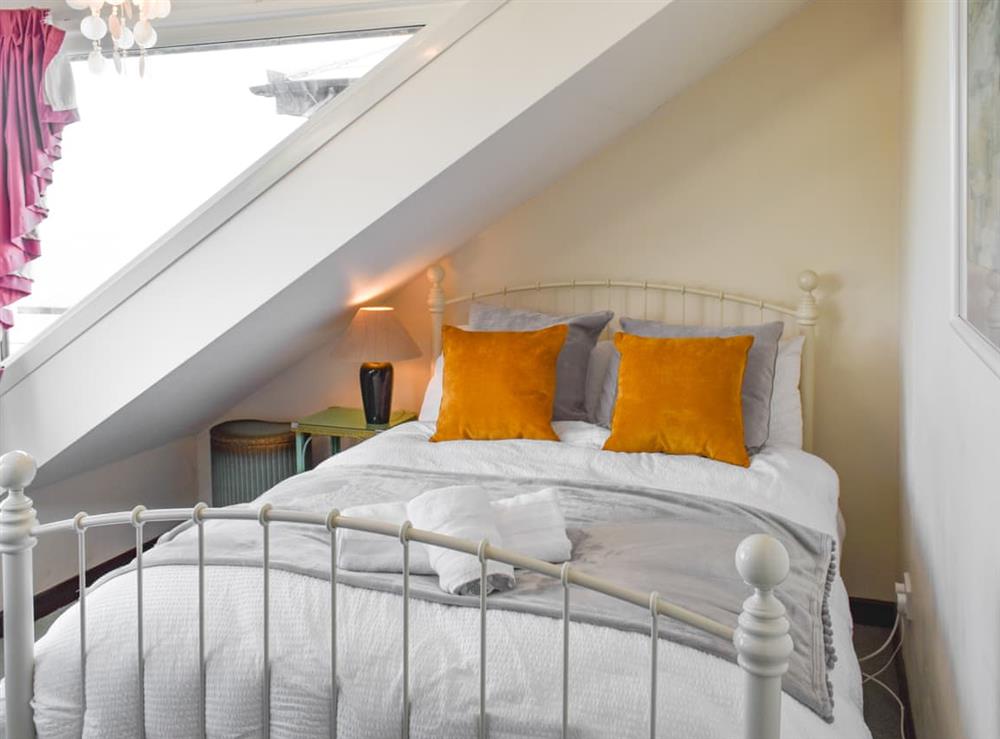 Double bedroom at Headlands Cottage in Coverack, Cornwall