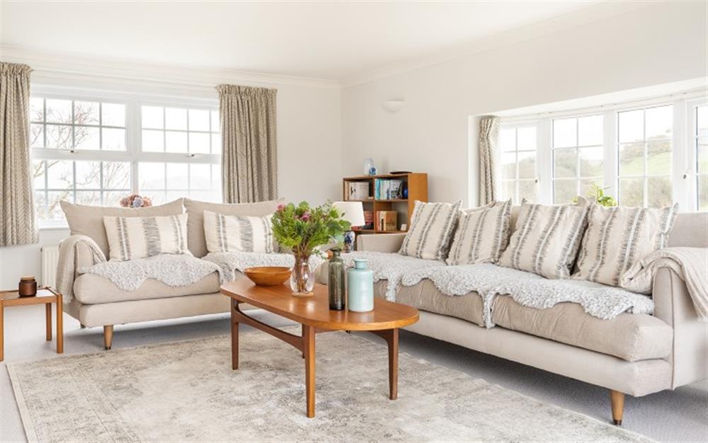 The living room at Headlands in Noss Mayo