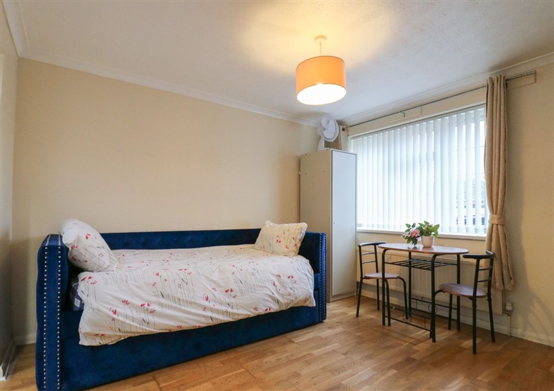 This is the bedroom at Headmasters Hollow, Watford