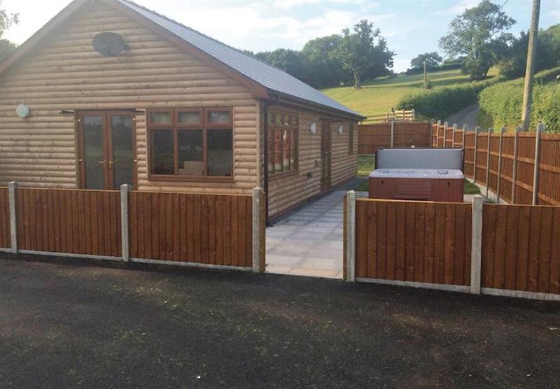 The park setting at Heart of Wales Lodges in Penybont, Llandrindod Wells