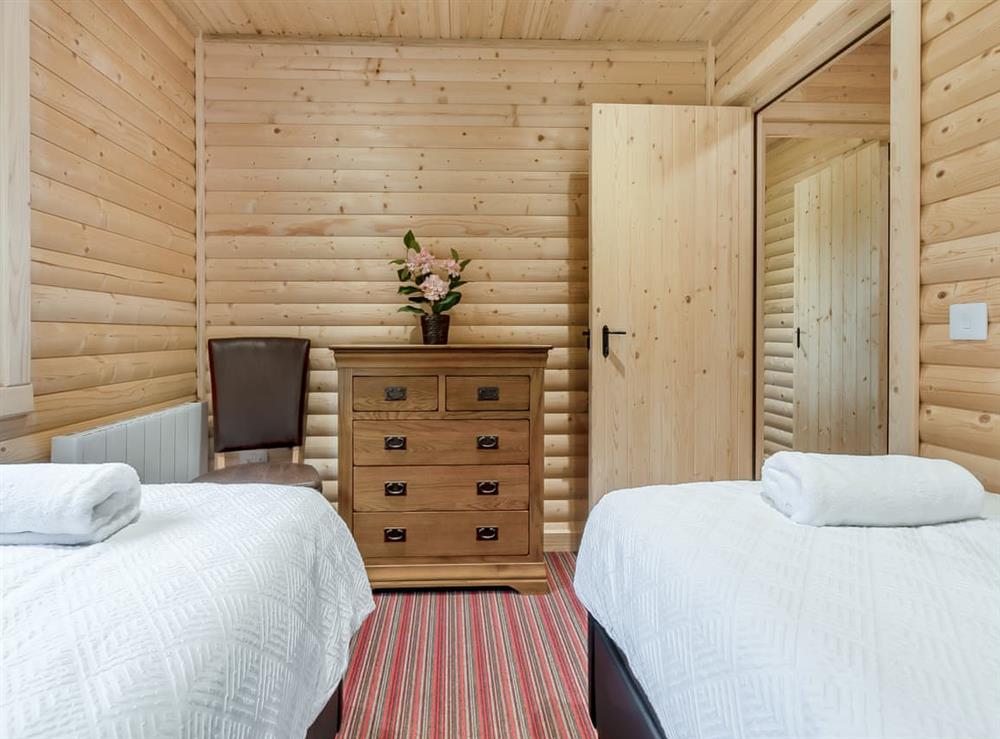 Twin bedroom (photo 2) at Heath Farm Lodge in Grantham, Lincolnshire