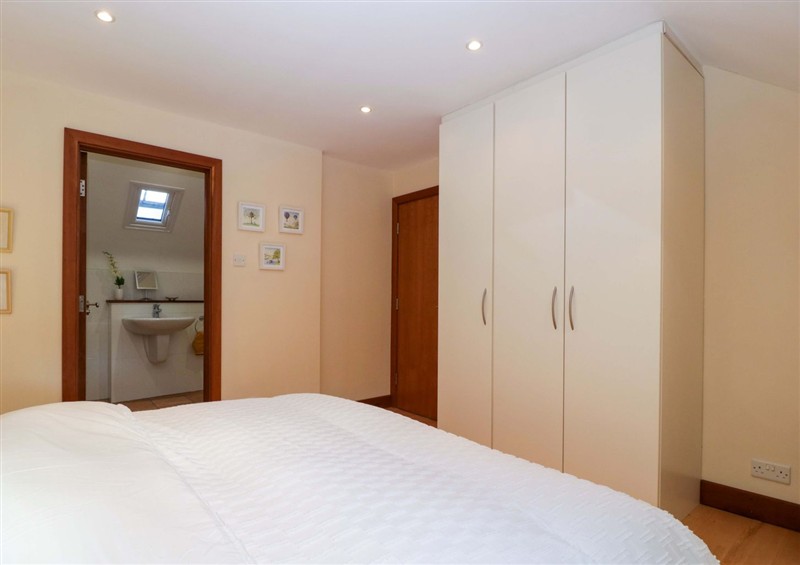 One of the 2 bedrooms (photo 3) at Heathcliffe House, Caslteton near Cardiff