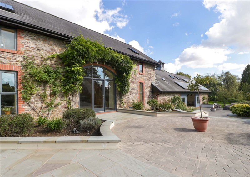 The setting at Heathcliffe House, Caslteton near Cardiff