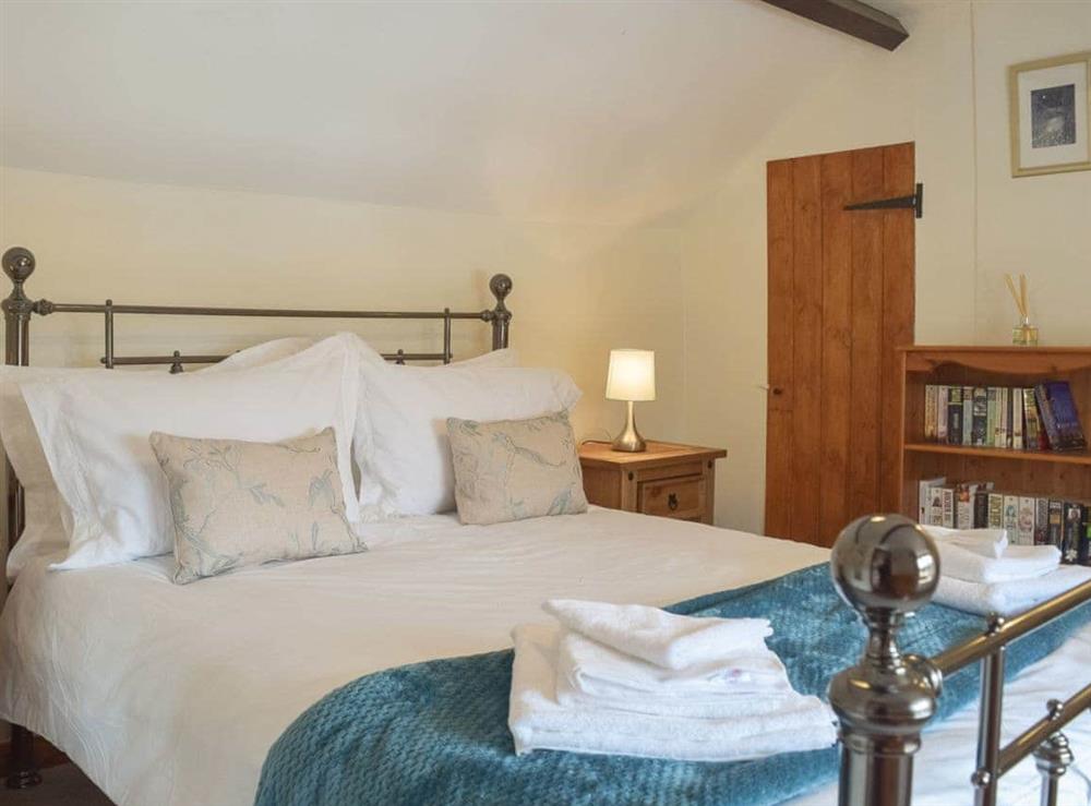 Comfortable double bedroom at Heathcote Cottage in Hickling, near Wroxham, Norfolk