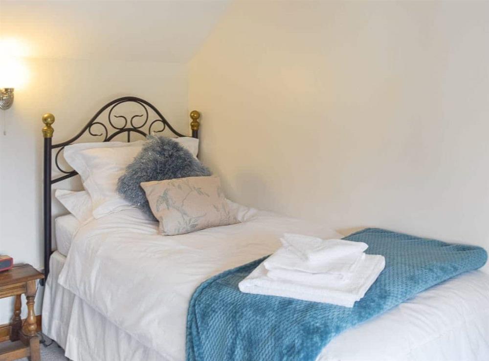 Single bedroom at Heathcote Cottage in Hickling, near Wroxham, Norfolk