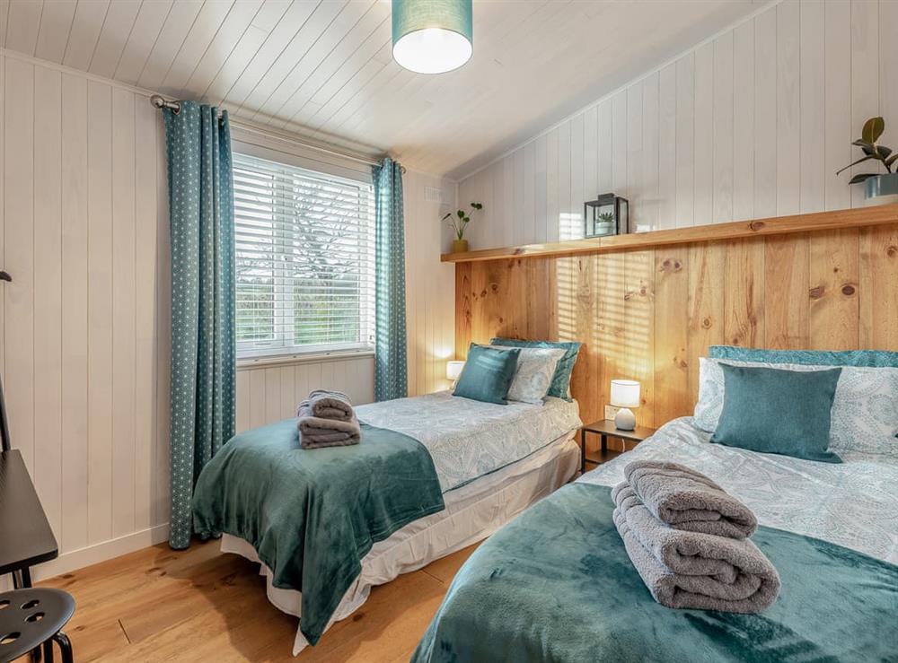 Twin bedroom at Heather Lodge in Willington, near Derby, Derbyshire