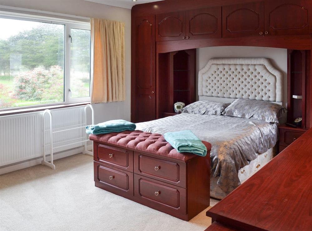 Double bedroom at Heatherstone in Illogan, near Redruth, Cornwall