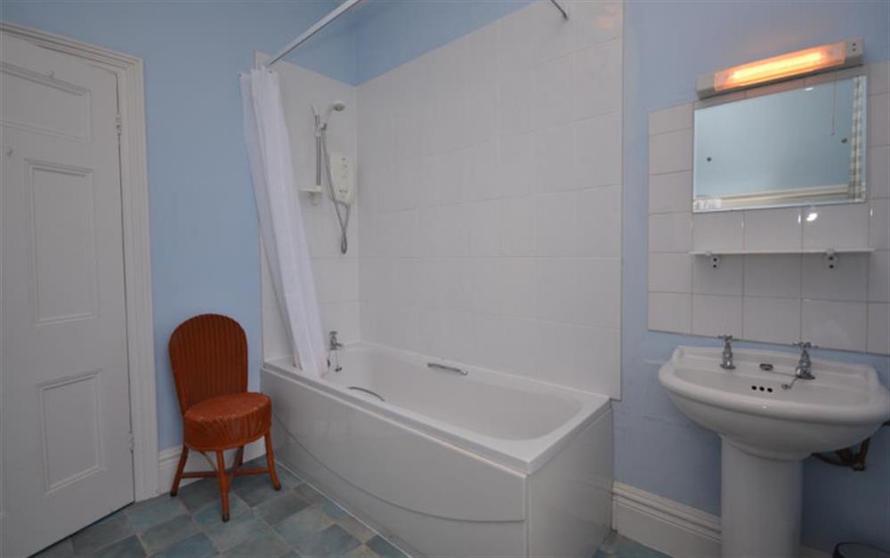 Bathroom adjacent to bedroom 1 at Heathfield in Thurlestone