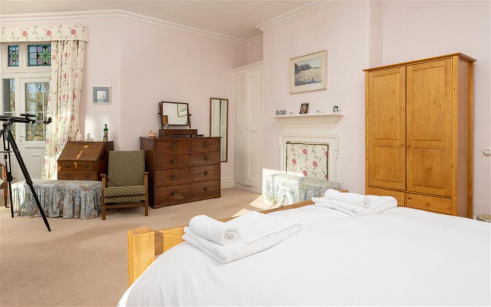Bedroom 2 at Heathfield in Thurlestone