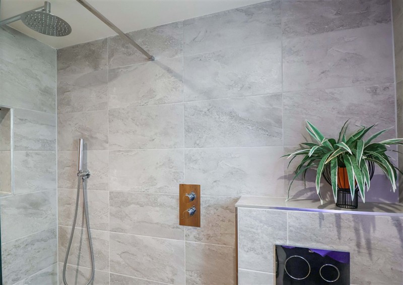 Bathroom at Heathmoor, Horrabridge