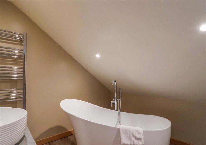 The bathroom (photo 3) at Heathmoor, Horrabridge