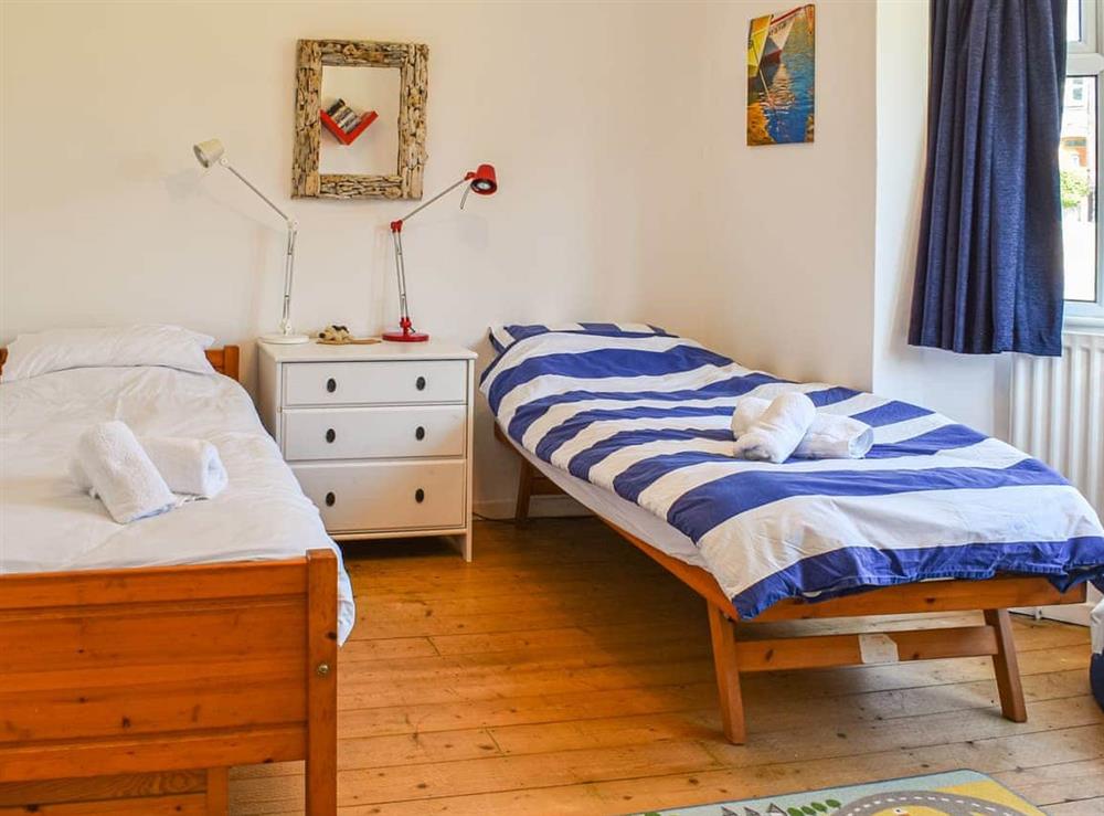 Twin bedroom at Heddfan in Nefyn, Llyn Peninsula, Gwynedd