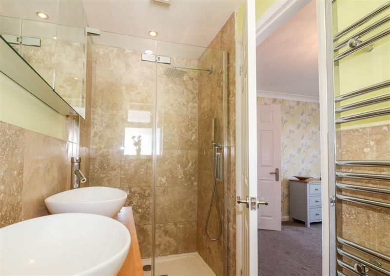 The bathroom (photo 3) at Hedgefield House, Barrowby