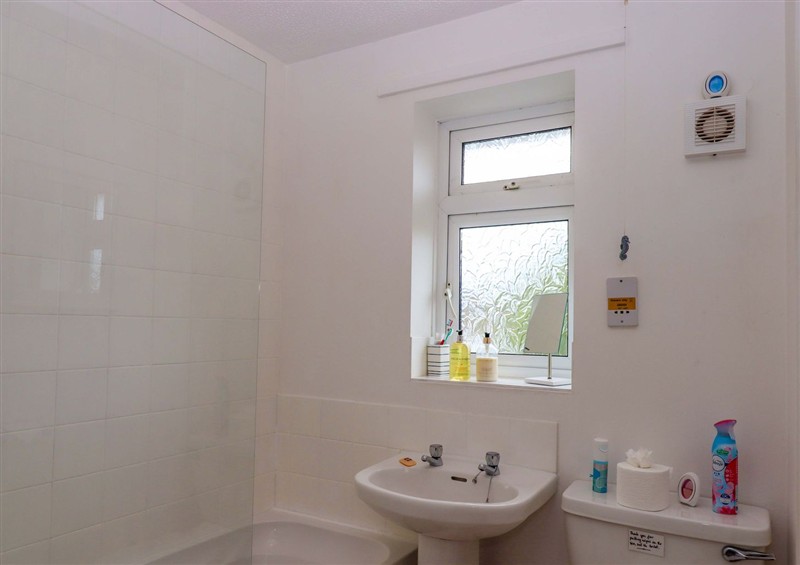 Bathroom at Hedgehogs, Barnstaple