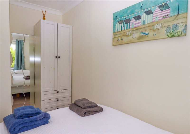 One of the 2 bedrooms (photo 3) at Hedgehogs, Barnstaple