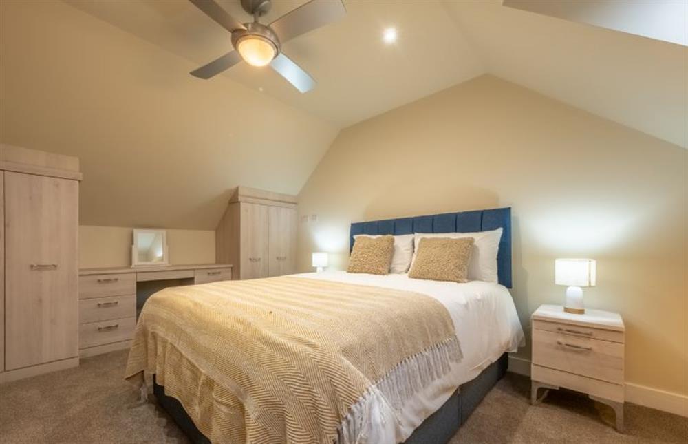 Bedroom four with 5’ king-size bed at Hedgerows, Burnham Market near Kings Lynn