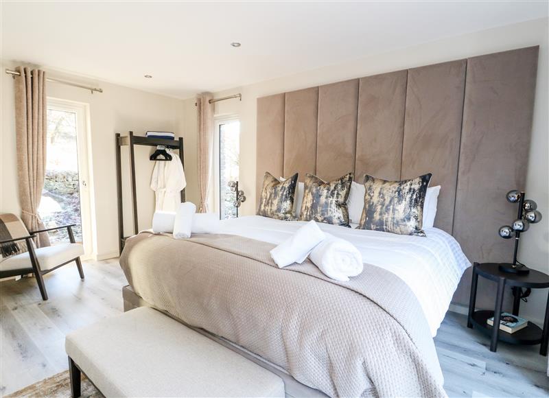 One of the 4 bedrooms (photo 5) at Heilan Roo, Killiecrankie near Pitlochry and Blair Atholl