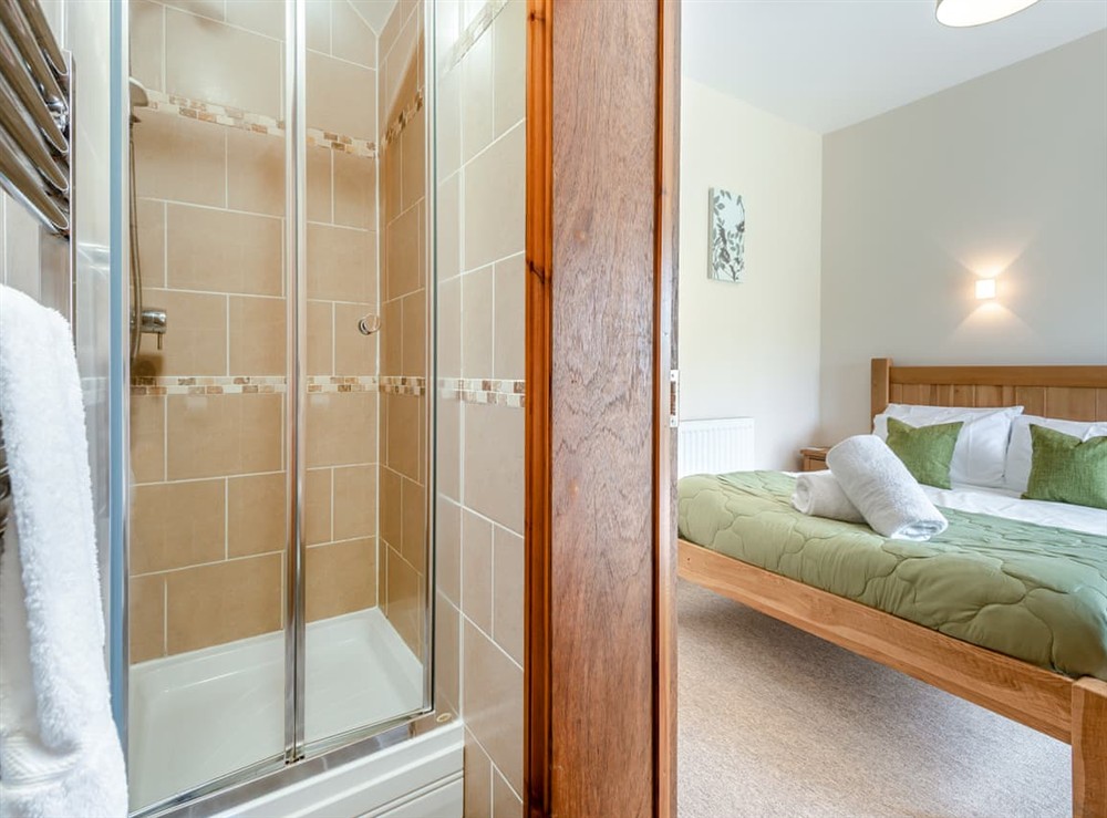 En-suite (photo 3) at Helena in Blandford Forum, Dorset