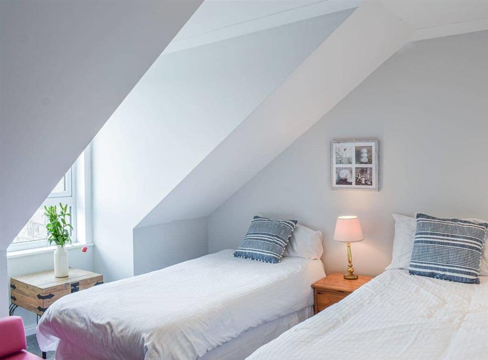 Twin bedroom at Helensburgh Apartment in Helensburgh, Dumbartonshire