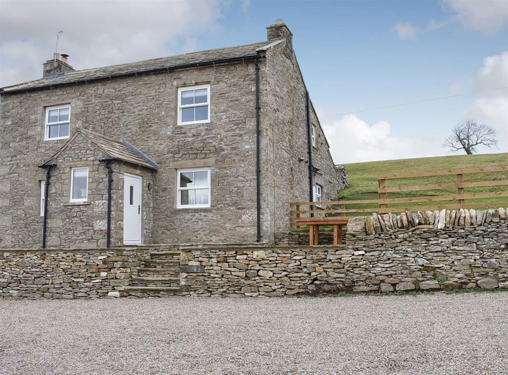 Perfectly located in the idyllic setting of the North Yorkshire Dales at Helwith Cottage in Helwith, near Marske, Yorkshire, North Yorkshire