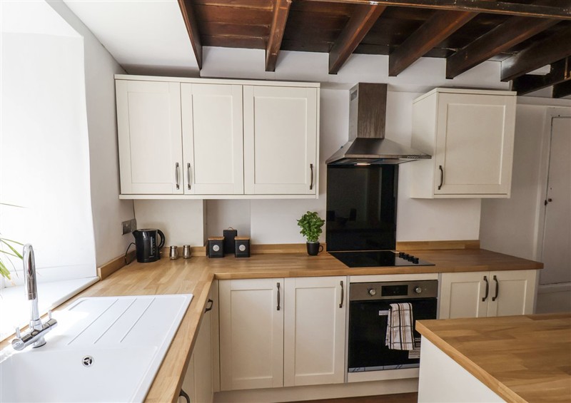 The kitchen (photo 2) at Hemdin Cottage, Thornton Dale