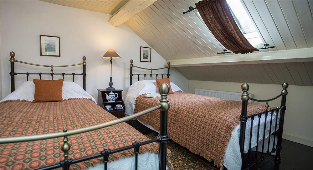 Twin bedroom at Hen Dy in Beddgelert, Gwynedd