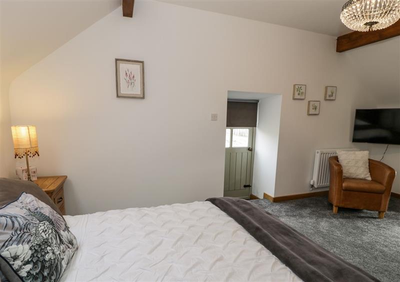 Bedroom (photo 4) at Hen Dy Craig Yr Ronwy, Capel Celyn near Bala