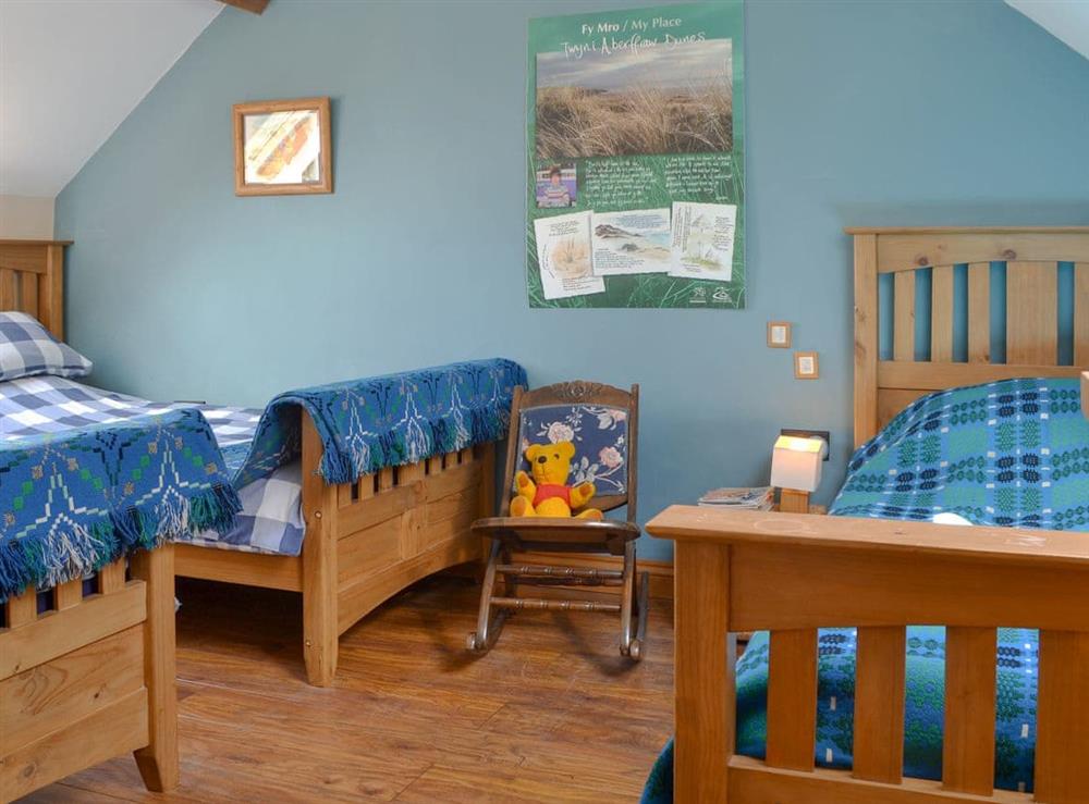 Triple bedroom at Hen Dy Goits in Bodorgan, Anglesey, Gwynedd