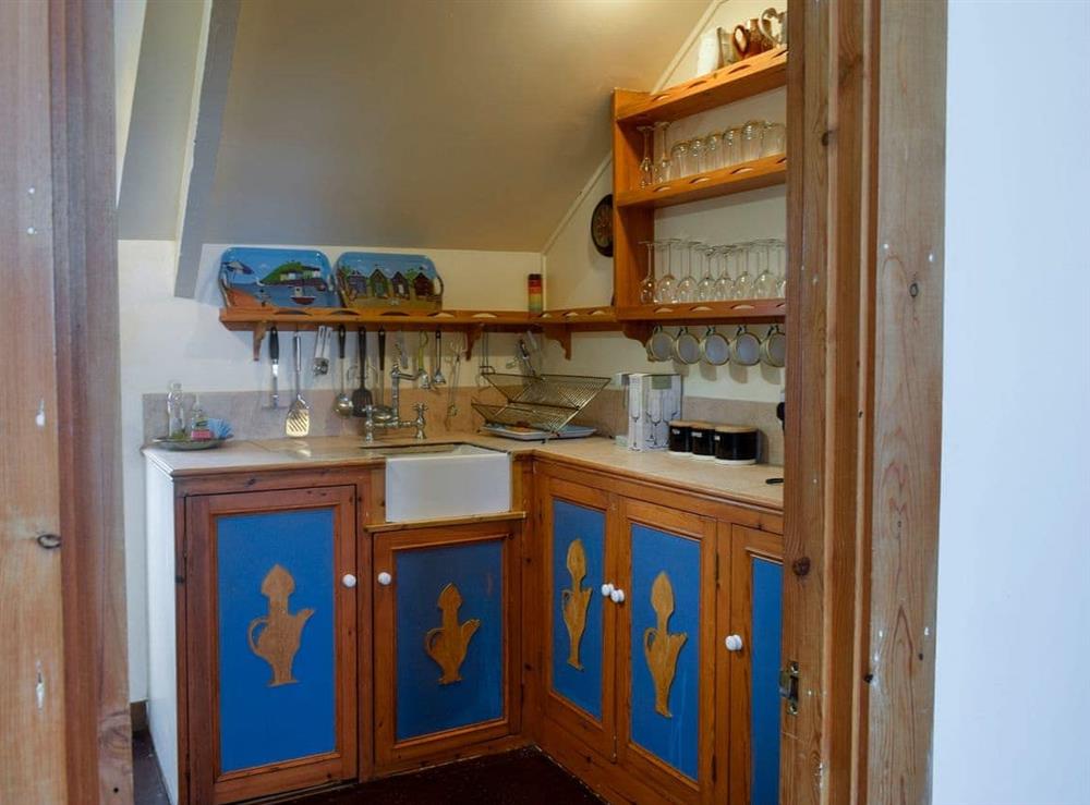 Kitchen at Hen Joppa in Newlyn, Cornwall