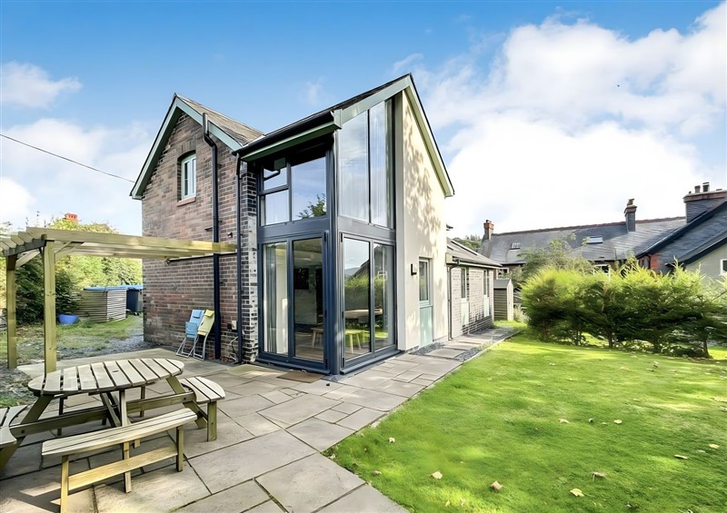 The setting of Hen Stablau at Hen Stablau, Cerrigydrudion