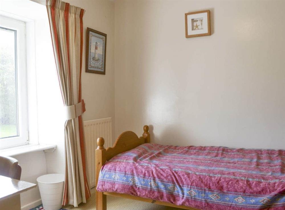 Peaceful single bedroom at Hen Ysgol in Llanfaethlu, Anglesey., Gwynedd