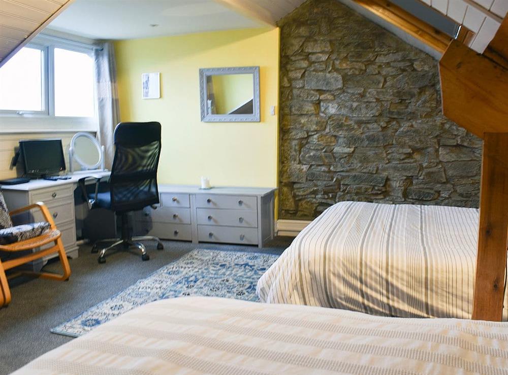Twin bedroom (photo 3) at Hendre in Blaenau Ffestiniog, Gwynedd