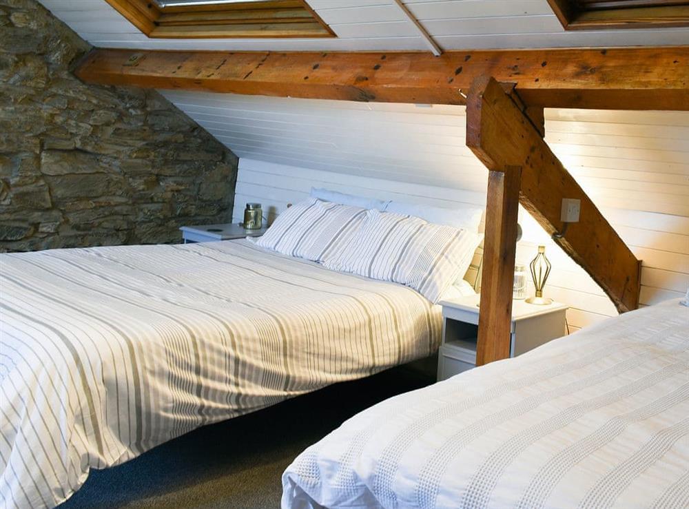 Twin bedroom at Hendre in Blaenau Ffestiniog, Gwynedd
