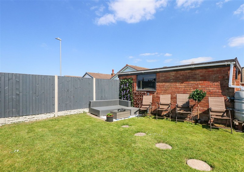 The garden at Hendre, Pensarn