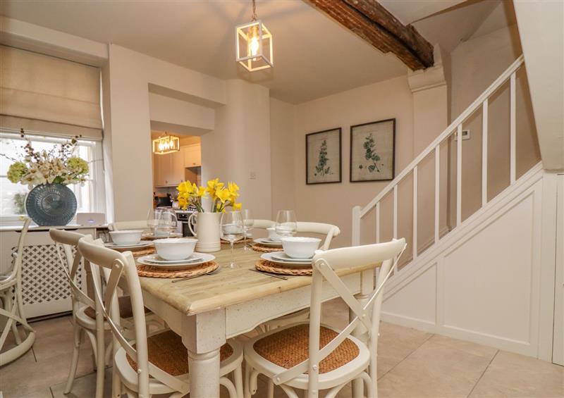 The dining room at Hendy Cottage, Stroud