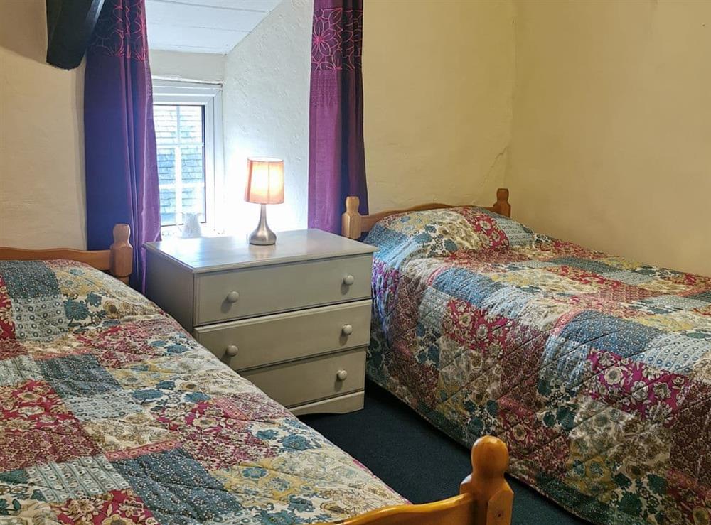 Twin bedroom at Hendy in Waunfawr, near Caernarfon , Gwynedd