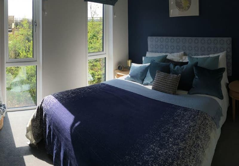 Double bedroom in the Fox Run Lodge at Henfields Country Retreat in Cannington, South West