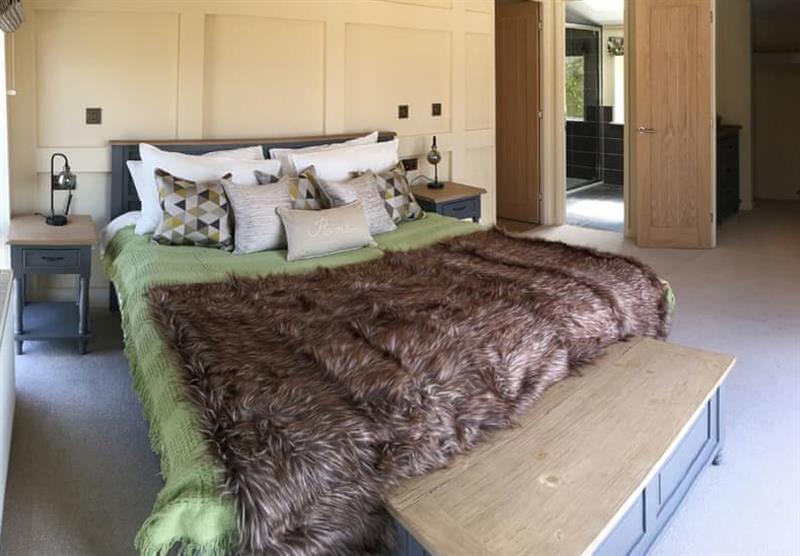 Double bedroom in the Roe Deer Lodge at Henfields Country Retreat in Cannington, South West