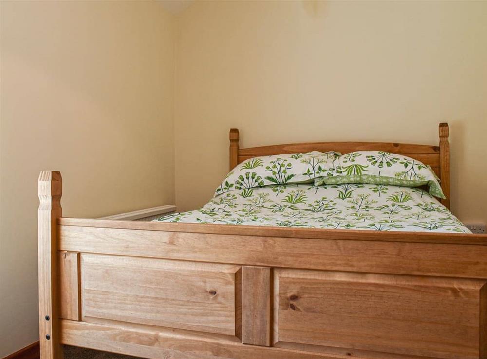 Double bedroom (photo 2) at Hengegin in Llandyfan, Dyfed