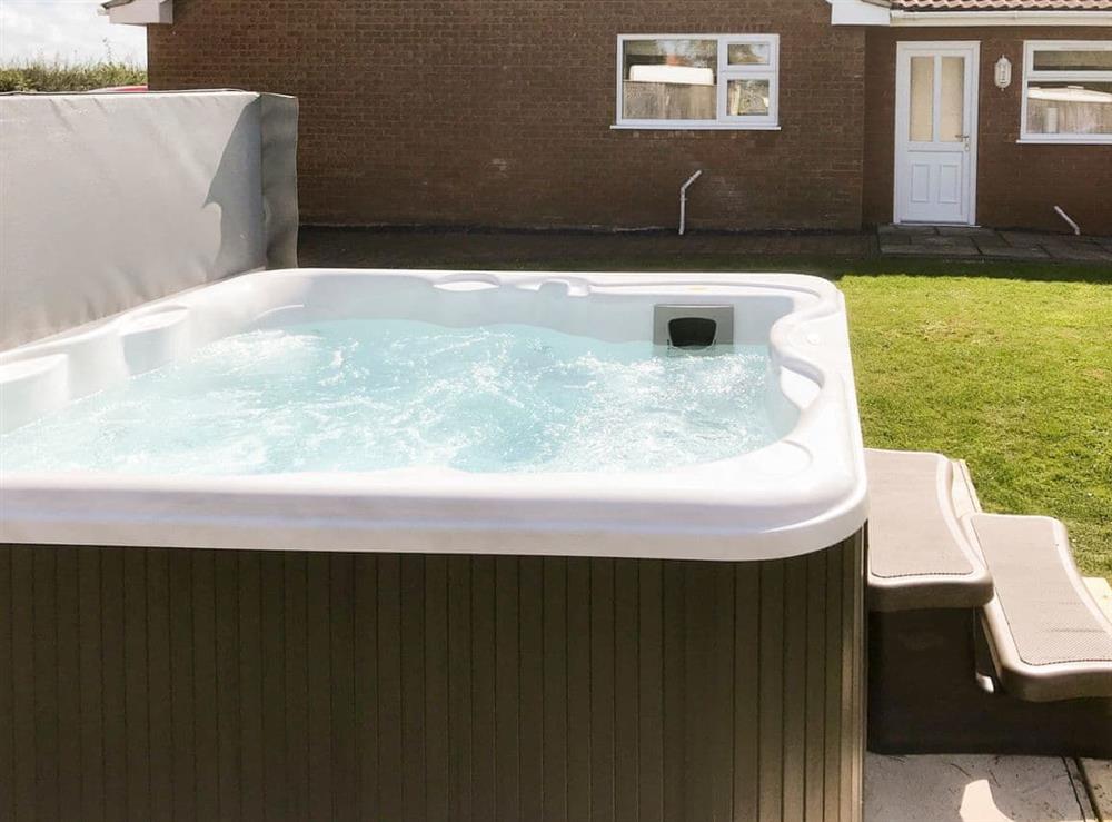 Hot tub at Henrys Bungalow in Anderby, near Skegness, Lincolnshire